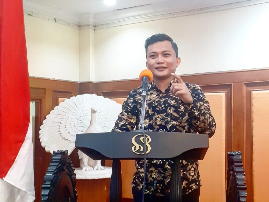 Guru Pahlawan Literasiku